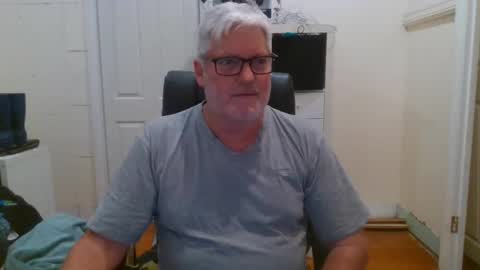 Snapshot of viper654321 chatting on 12/16/24, 08:09 viper654321 online show from 12/16/24, 08:09