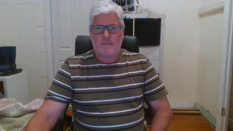 Snapshot of viper654321 chatting on 01/12/25, 08:36 viper654321 online show from 01/12/25, 08:36