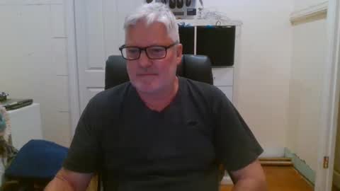 Snapshot of viper654321 chatting on 02/05/25, 08:11 viper654321 online show from 02/05/25, 08:11