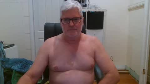 Snapshot of viper654321 chatting on 02/24/25, 08:17 viper654321 online show from 02/24/25, 08:17