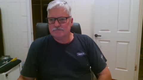 Snapshot of viper654321 chatting on 09/16/25, 08:04 viper654321 online show from 09/16/25, 08:04