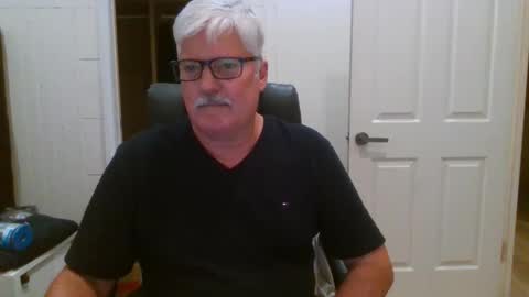 Snapshot of viper654321 chatting on 10/11/25, 08:57 viper654321 online show from 10/11/25, 08:57