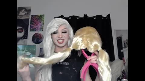 Snapshot of viperthedoll chatting on 04/07/26, 02:56 Viper online show from 04/07/26, 02:56