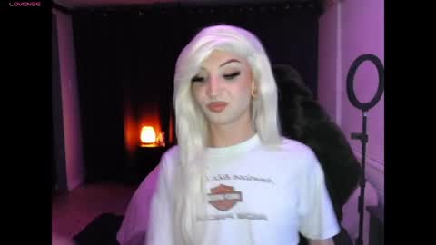 Snapshot of viperthedoll chatting on 05/10/26, 03:44 Viper online show from 05/10/26, 03:44