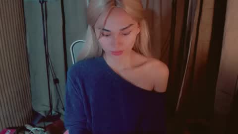 Pearl online show from 10/08/25, 03:04