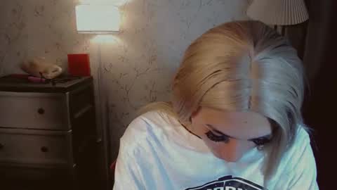 Pearl online show from 11/20/25, 05:29