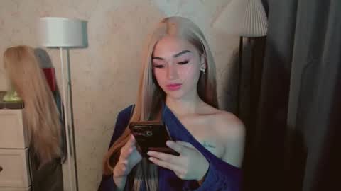 Pearl online show from 11/27/25, 03:41