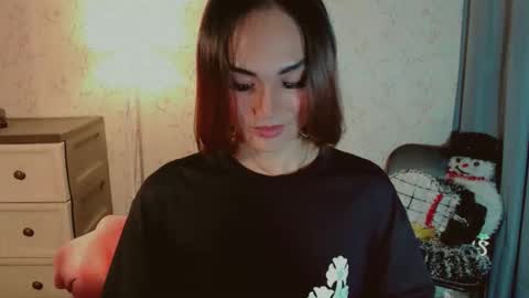 Pearl online show from 12/16/25, 04:12