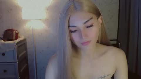 Snapshot of virgenpearl chatting on 02/04/26, 01:33 Pearl online show from 02/04/26, 01:33