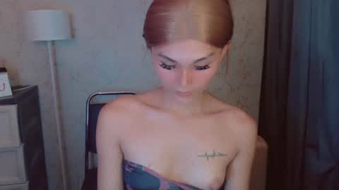 Snapshot of virgenpearl chatting on 02/15/26, 03:25 Pearl online show from 02/15/26, 03:25