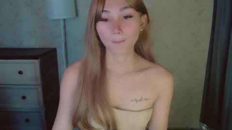 Snapshot of virgenpearl chatting on 05/07/26, 02:50 Pearl online show from 05/07/26, 02:50