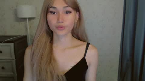 Snapshot of virgenpearl chatting on 07/02/26, 01:27 Pearl online show from 07/02/26, 01:27