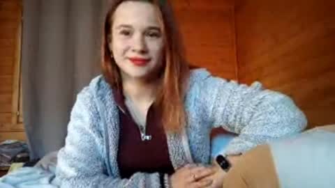 Snapshot of virgiehackney chatting on 10/06/25, 12:46 Mia online show from 10/06/25, 12:46