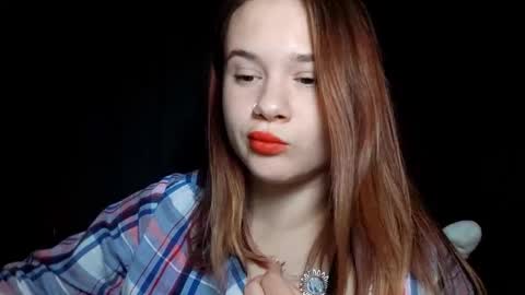 Snapshot of virgiehackney chatting on 10/08/25, 04:26 Mia online show from 10/08/25, 04:26