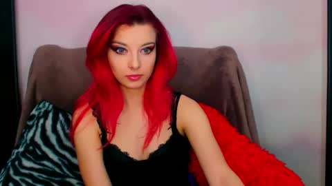 VirginLuna online show from 01/25/25, 09:57