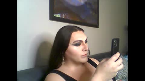 priscilla online show from 01/01/25, 07:09