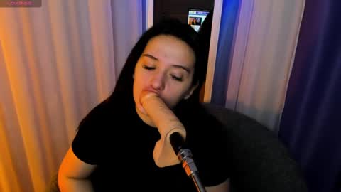 Snapshot of vitajoy_ chatting on 03/06/25, 10:41 Vita online show from 03/06/25, 10:41