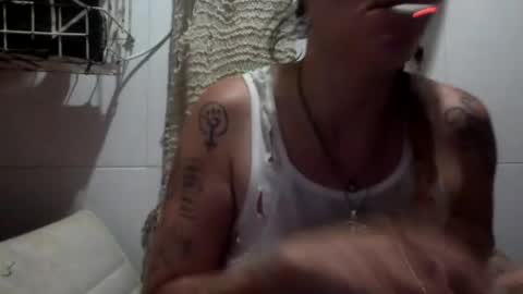Snapshot of vitatattoo chatting on 11/06/25, 04:02 Vita online show from 11/06/25, 04:02
