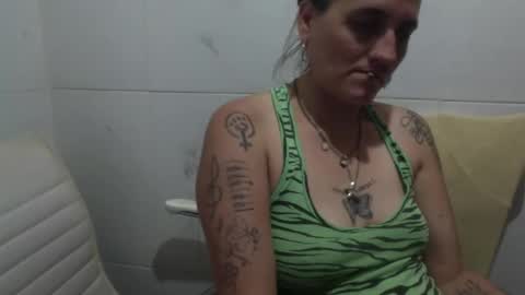Snapshot of vitatattoo chatting on 01/19/26, 01:37 Vita online show from 01/19/26, 01:37