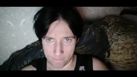 Snapshot of vitiligoboyy chatting on 12/18/25, 02:06 vitiligoboyy online show from 12/18/25, 02:06