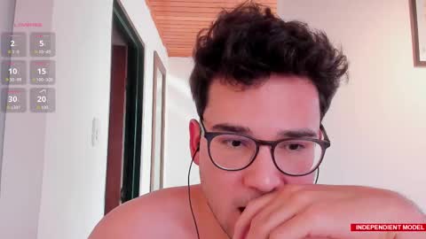 Snapshot of vito_ferrero chatting on 09/12/25, 09:15 Vito Ferrer online show from 09/12/25, 09:15