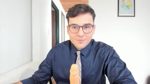 Snapshot of vito_ferrero chatting on 10/21/25, 05:24 Vito Ferrer online show from 10/21/25, 05:24