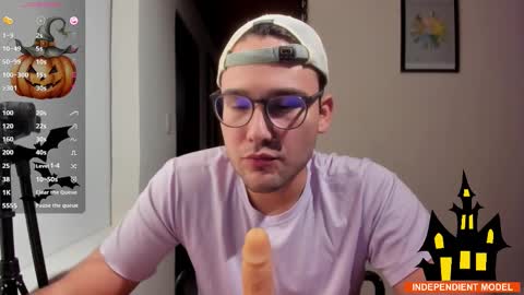 Snapshot of vito_ferrero chatting on 10/25/25, 01:13 Vito Ferrer online show from 10/25/25, 01:13