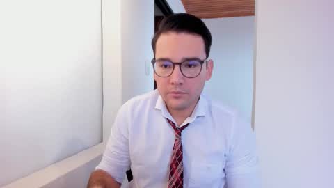 Snapshot of vito_ferrero chatting on 11/10/25, 12:37 Vito Ferrer online show from 11/10/25, 12:37