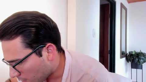 Snapshot of vito_ferrero chatting on 11/11/25, 08:53 Vito Ferrer online show from 11/11/25, 08:53