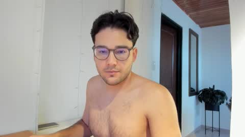 Snapshot of vito_ferrero chatting on 12/14/25, 11:26 Vito Ferrer online show from 12/14/25, 11:26