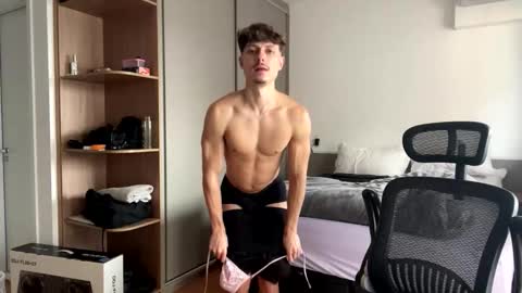 vitoraugustoxxx online show from 10/31/25, 03:46