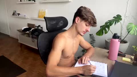 Snapshot of vitoraugustoxxx chatting on 01/19/26, 11:14 vitoraugustoxxx online show from 01/19/26, 11:14