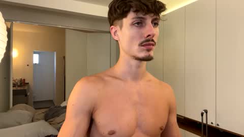 Snapshot of vitoraugustoxxx chatting on 02/19/26, 07:54 vitoraugustoxxx online show from 02/19/26, 07:54