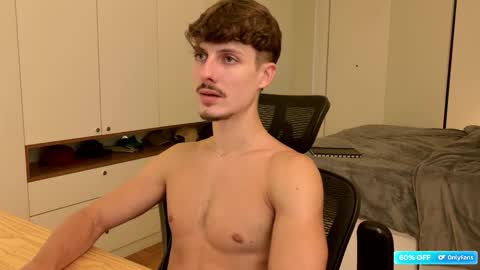 Snapshot of vitoraugustoxxx chatting on 03/20/26, 06:13 vitoraugustoxxx online show from 03/20/26, 06:13