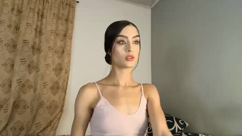 vitoriia_ online show from 05/14/26, 01:01