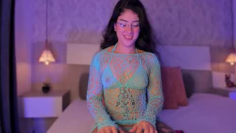 Snapshot of vittoria__rossi chatting on 03/20/26, 04:34 Vttoria online show from 03/20/26, 04:34