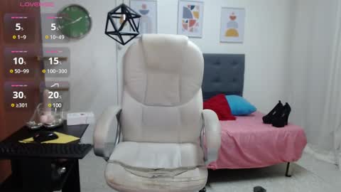 VITTORIA  online show from 12/24/24, 11:17