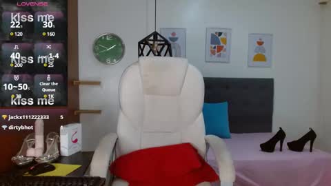 VITTORIA  online show from 01/16/25, 04:39
