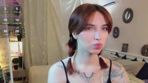 Snapshot of vittorianix chatting on 05/10/26, 05:51 VittoriaNix online show from 05/10/26, 05:51