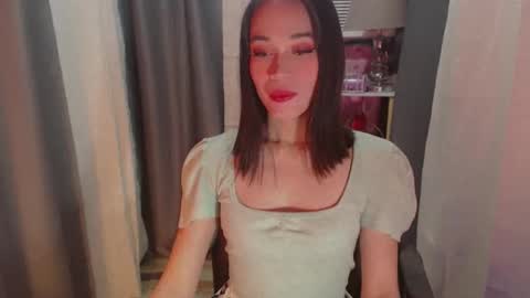 Snapshot of vivahotbabessandra chatting on 02/20/26, 06:26 SANDRA GOING YOU online show from 02/20/26, 06:26