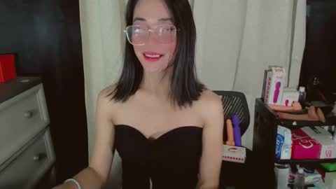 Snapshot of vivahotbabessandra chatting on 02/22/26, 02:45 SANDRA GOING YOU online show from 02/22/26, 02:45