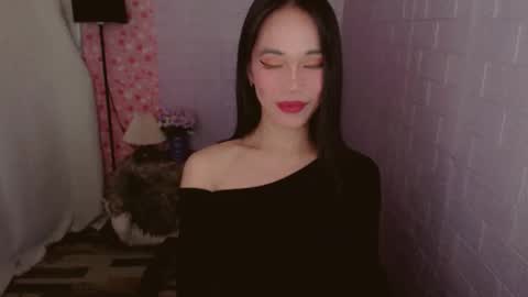 Snapshot of vivahotbabessandra chatting on 03/12/26, 05:08 SANDRA GOING YOU online show from 03/12/26, 05:08