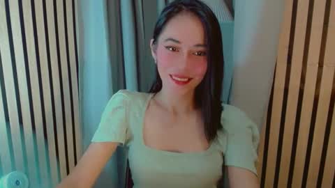 Snapshot of vivahotbabessandra chatting on 03/19/26, 11:03 SANDRA GOING YOU online show from 03/19/26, 11:03