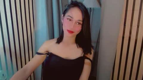 Snapshot of vivahotbabessandra chatting on 03/20/26, 11:15 SANDRA GOING YOU online show from 03/20/26, 11:15