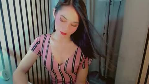 Snapshot of vivahotbabessandra chatting on 03/23/26, 11:25 SANDRA GOING YOU online show from 03/23/26, 11:25