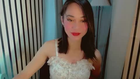 Snapshot of vivahotbabessandra chatting on 03/26/26, 12:11 SANDRA GOING YOU online show from 03/26/26, 12:11