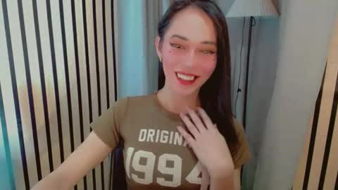 Snapshot of vivahotbabessandra chatting on 03/30/26, 11:11 SANDRA GOING YOU online show from 03/30/26, 11:11