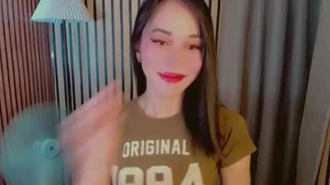 Snapshot of vivahotbabessandra chatting on 04/18/26, 11:25 SANDRA GOING YOU online show from 04/18/26, 11:25