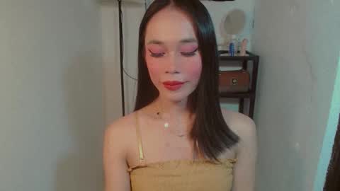 Snapshot of vivahotbabessandra chatting on 05/26/26, 06:37 SANDRA GOING YOU online show from 05/26/26, 06:37