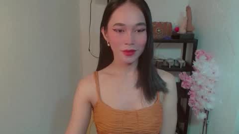 Snapshot of vivahotbabessandra chatting on 06/07/26, 04:55 SANDRA GOING YOU online show from 06/07/26, 04:55